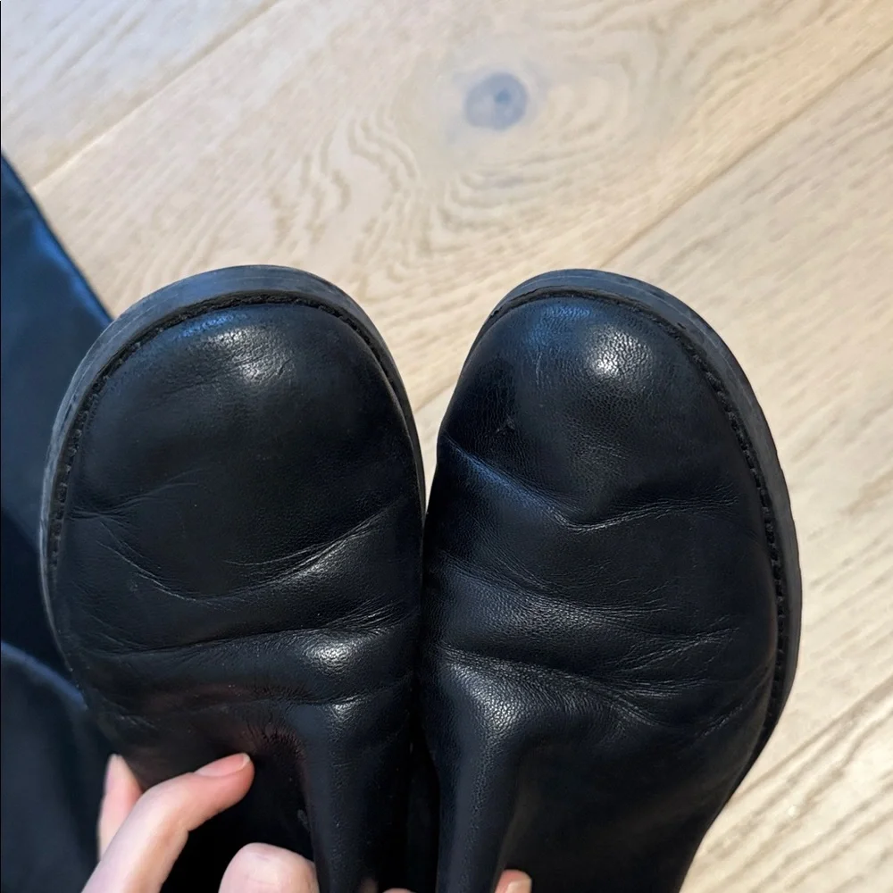 Stuart Weitzman Black Leather Knee stretch Boots 8